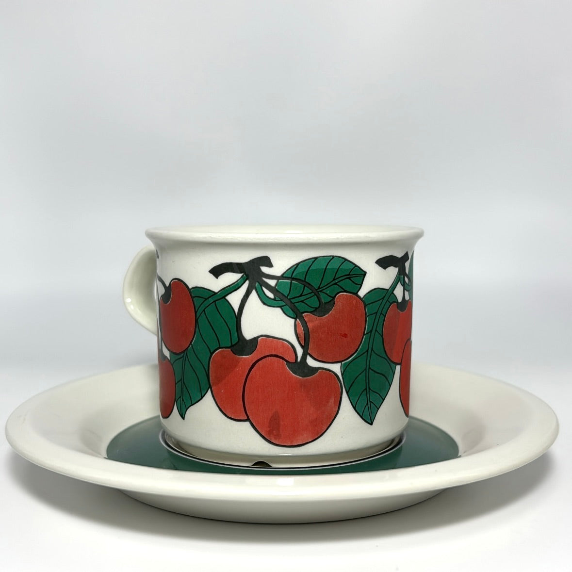 ARABIA Kirsikka コーヒーカップ＆ソーサー C&S （アラビア/キルシッカ