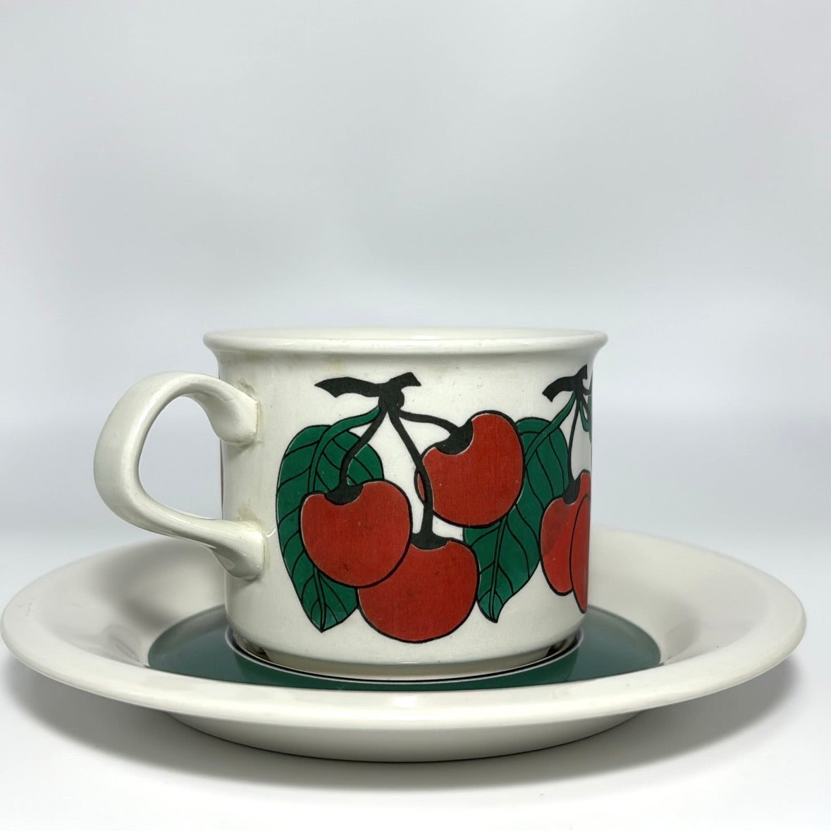 ARABIA Kirsikka コーヒーカップ＆ソーサー C&S （アラビア/キルシッカ