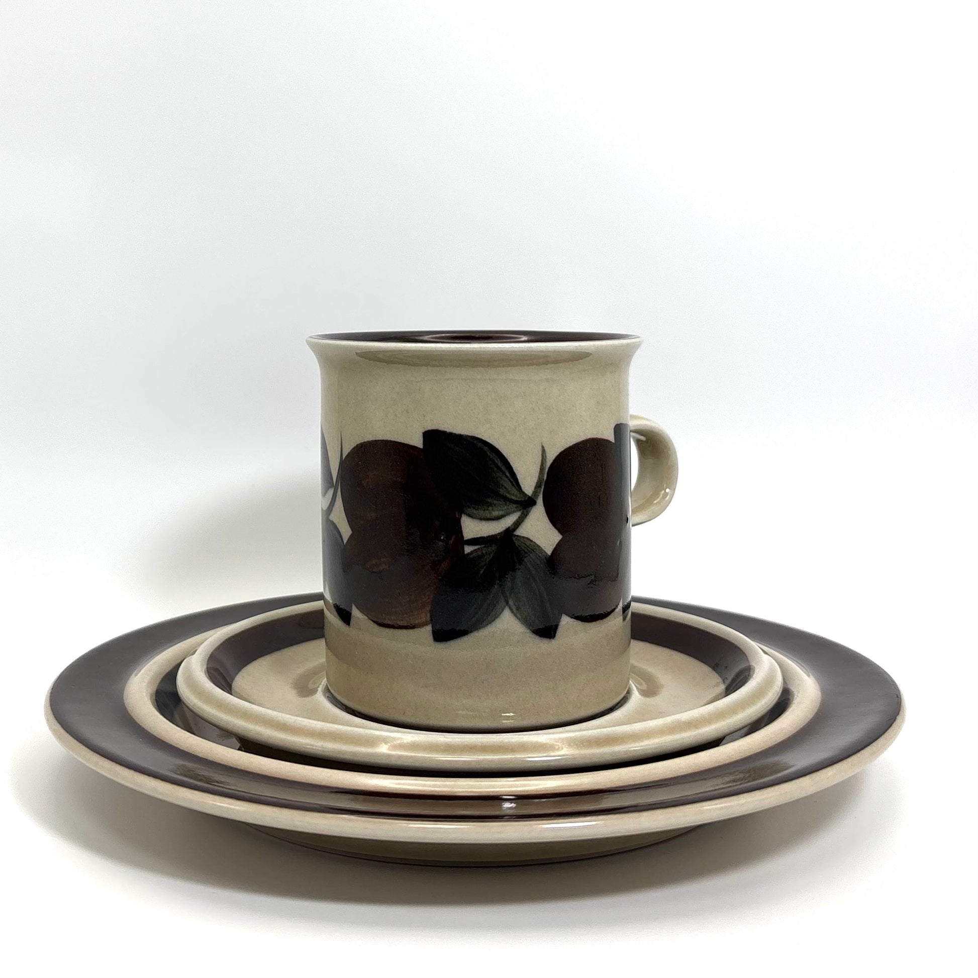 ARABIA Ruija 3点セット③ コーヒーカップ+ソーサー+プレート ARABIA Ruija 3点セット③ コーヒーカップ+ソーサー+プレート