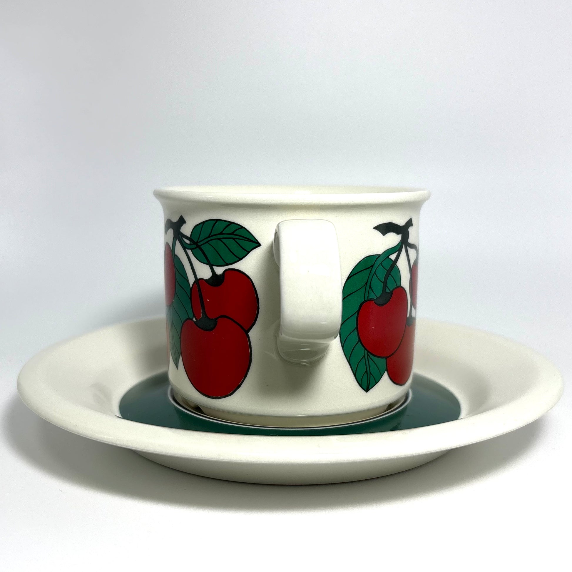 ARABIA Kirsikka コーヒーカップ＆ソーサー C&S （アラビア/キルシッカ
