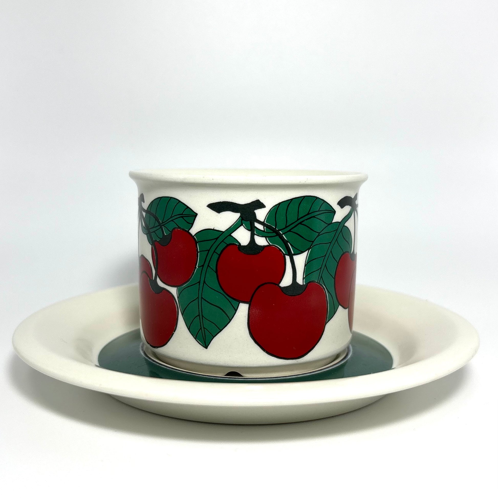 ARABIA Kirsikka コーヒーカップ＆ソーサー C&S （アラビア/キルシッカ