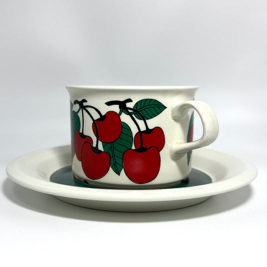 ARABIA Kirsikka ティーカップ＆ソーサー C&S （アラビア/キルシッカ） ①