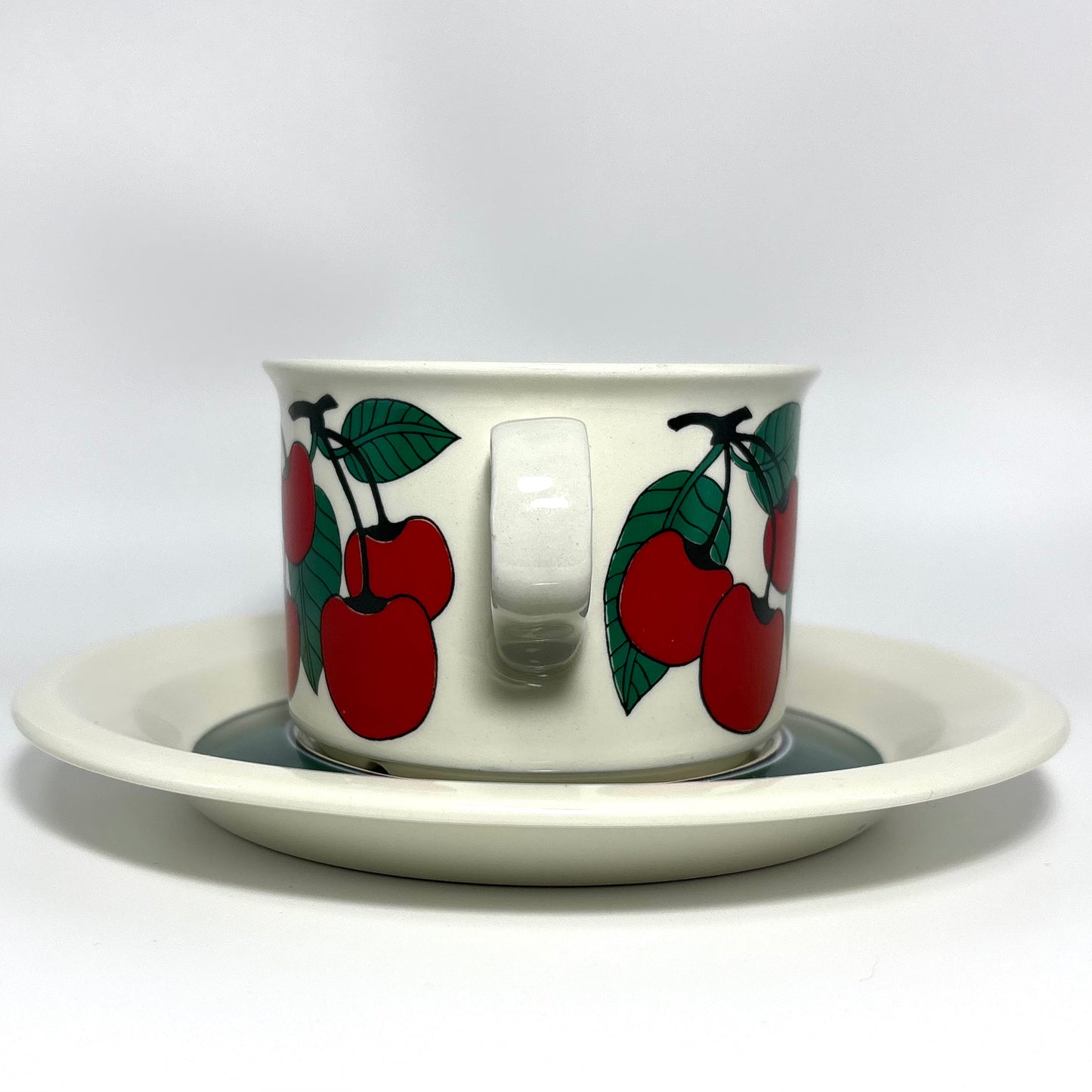 ARABIA Kirsikka ティーカップ＆ソーサー C&S （アラビア/キルシッカ） ③