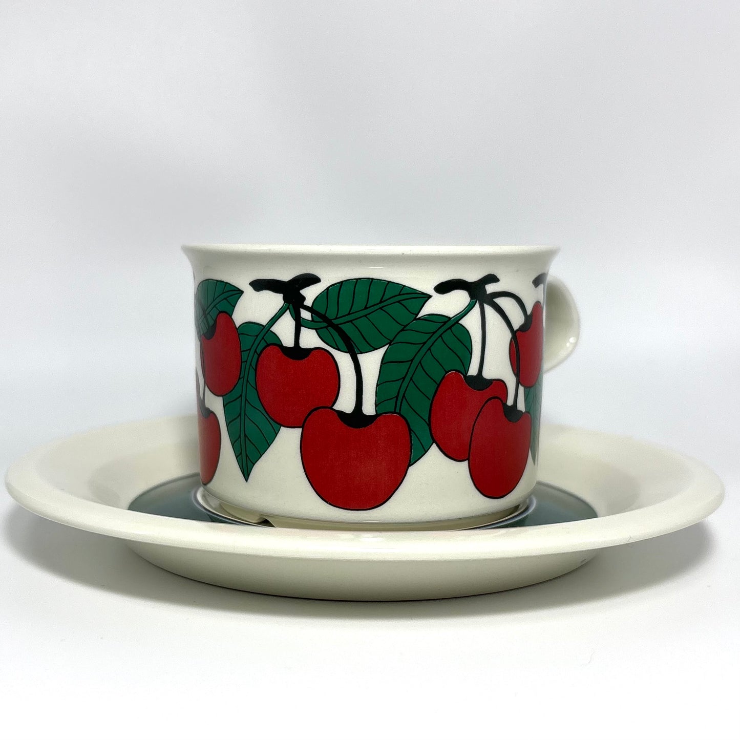 ARABIA Kirsikka ティーカップ＆ソーサー C&S （アラビア/キルシッカ） ③