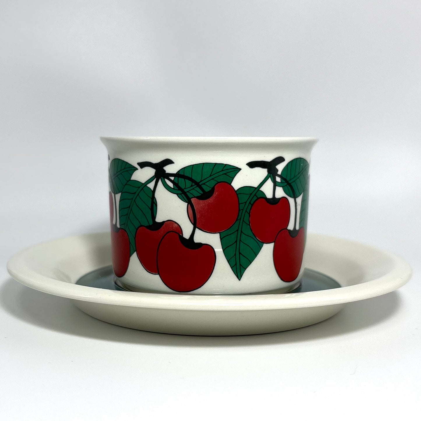 ARABIA Kirsikka ティーカップ＆ソーサー C&S （アラビア/キルシッカ） ④