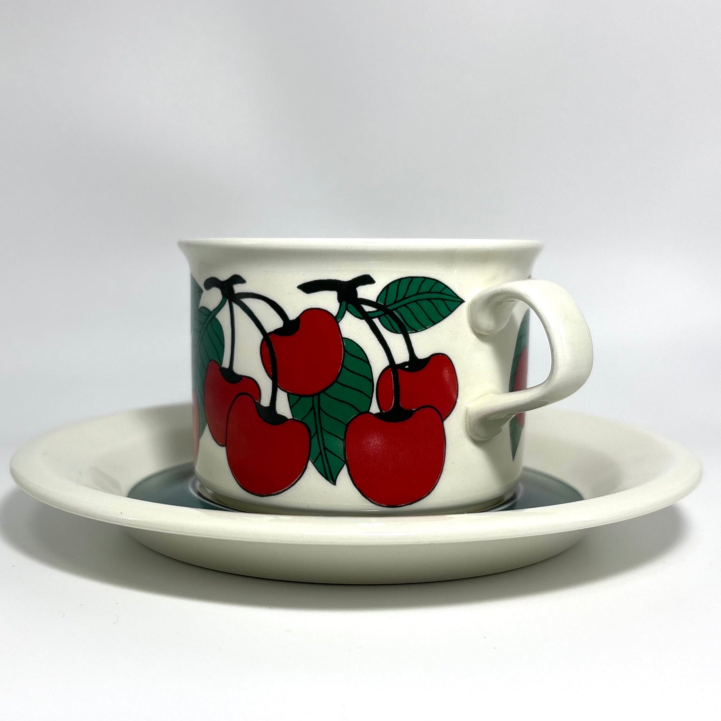 ARABIA Kirsikka ティーカップ＆ソーサー C&S （アラビア/キルシッカ） ⑤