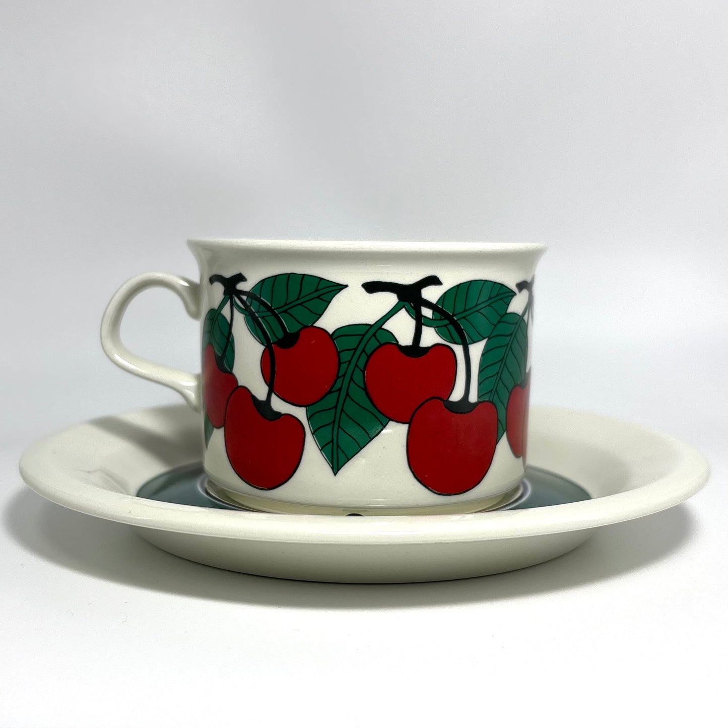 ARABIA Kirsikka ティーカップ＆ソーサー C&S （アラビア/キルシッカ） ⑤