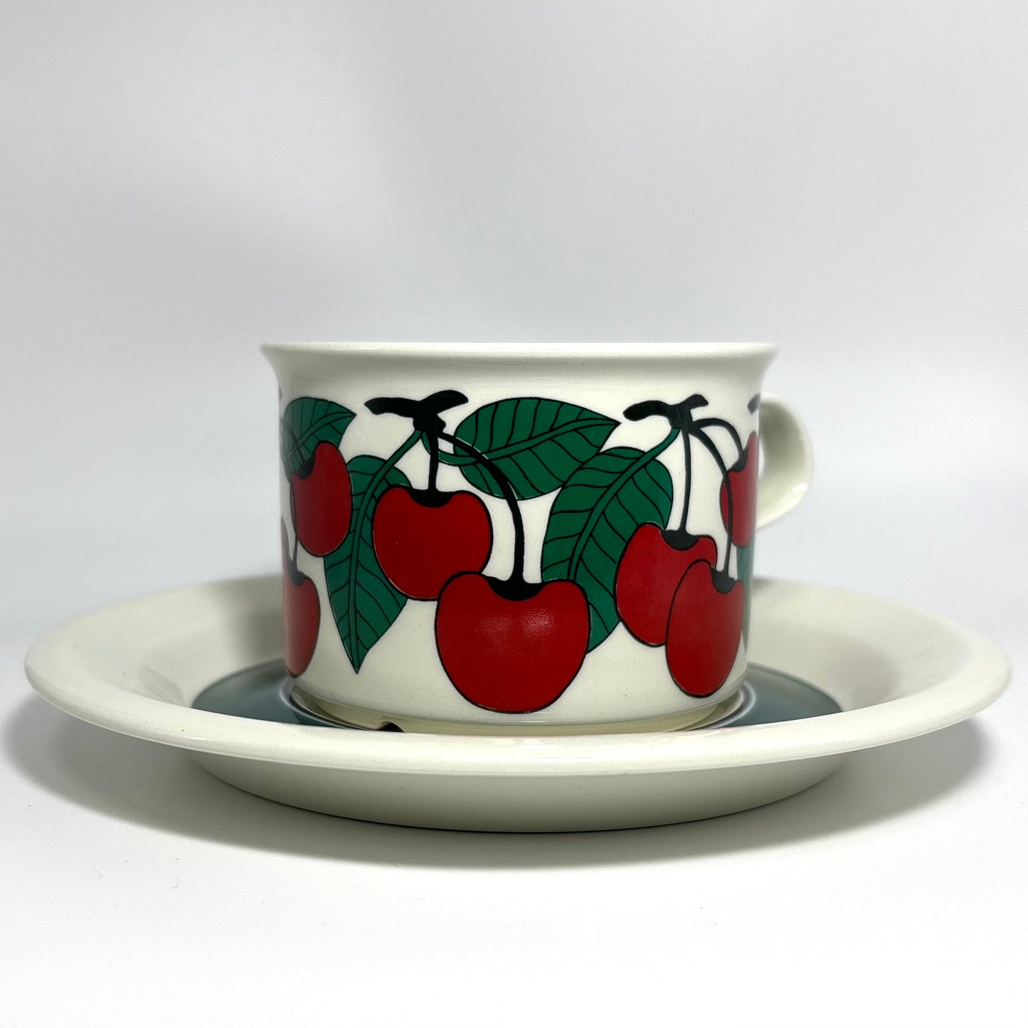 ARABIA Kirsikka ティーカップ＆ソーサー C&S （アラビア/キルシッカ） ⑤