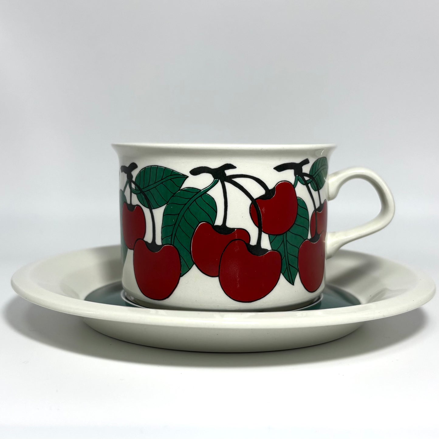 ARABIA Kirsikka ティーカップ＆ソーサー C&S （アラビア/キルシッカ） ②